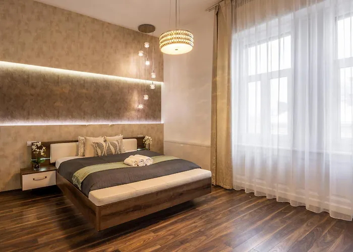 Exclusive & Charming Center W' Sauna בודפשט