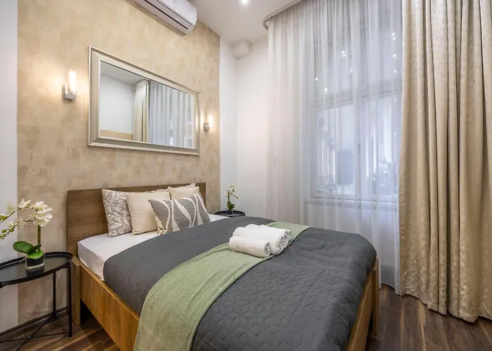 Exclusive & Charming Center W' Sauna Budapesta
