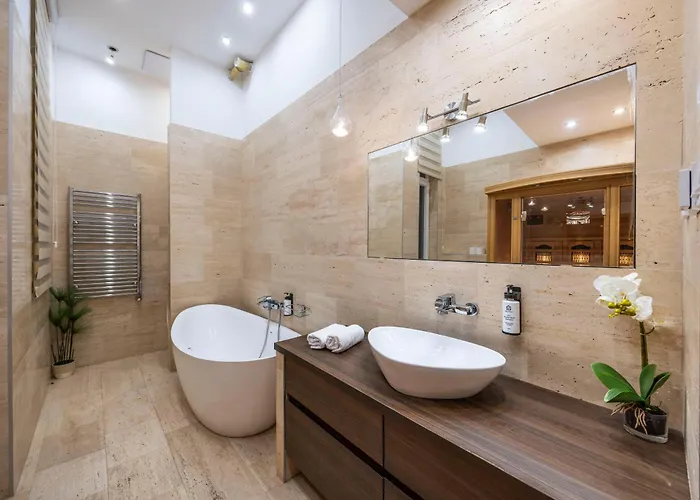 Exclusive & Charming Center W' Sauna