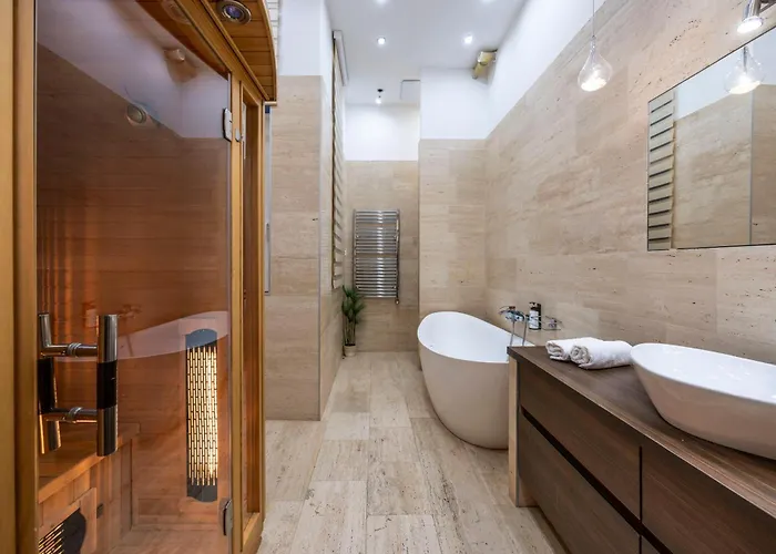 Exclusive & Charming Center W' Sauna 布达佩斯